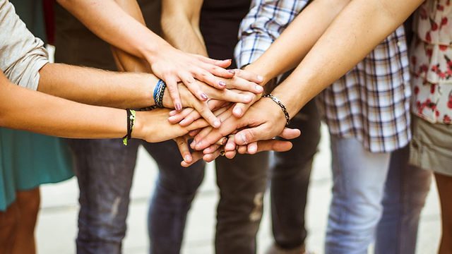 Voluntariado en acciones solidarias por el amor