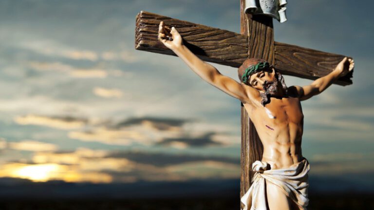 Qué mensajes darías a los cristianos para que reflexionen en esta Semana Santa