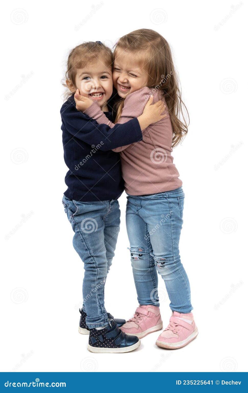 Hermanas: ¿Qué Significan en Nuestras Vidas? 7 Hermanas: ¿Qué Significan en Nuestras Vidas?