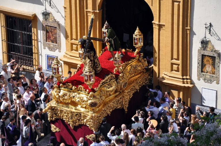 Iniciar la Semana Santa: Reflexiones y Tradiciones 7 Iniciar la Semana Santa: Reflexiones y Tradiciones